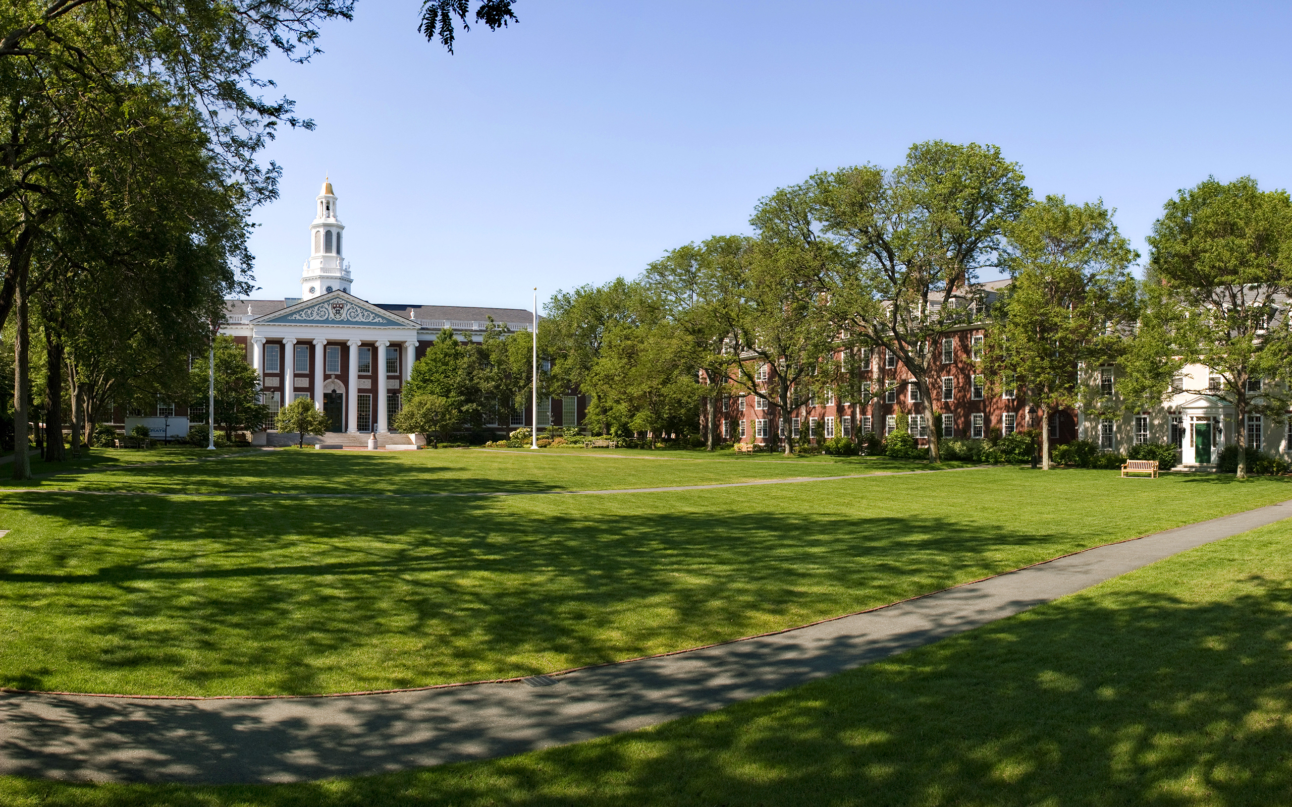 Harvard Business School (HBS)